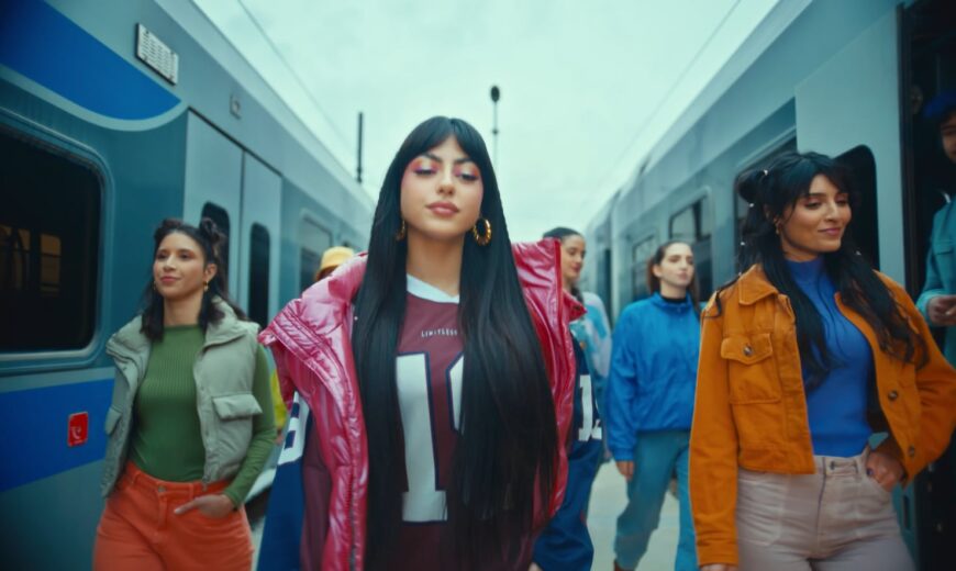 RED PROD AWESOME PEOPLE